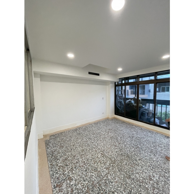 拆除,輕鋼架隔間天花板,空調,水電,新建浴室,油漆