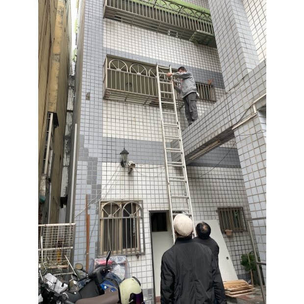原有老舊氧化脆裂/氣密窗拆舊更新