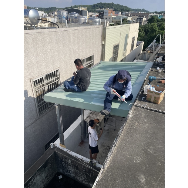 三合一版鐵皮屋頂