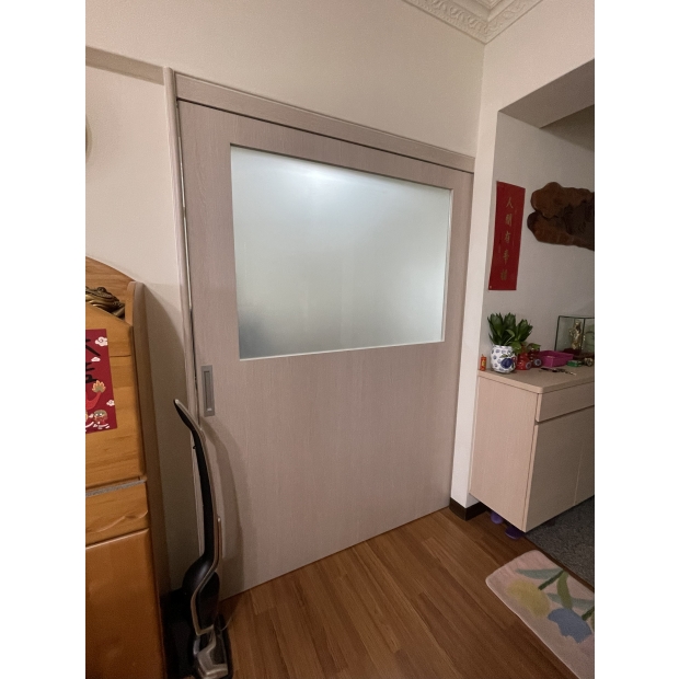推拉門
