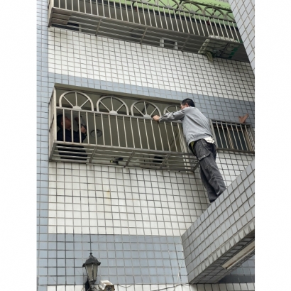原有老舊氧化脆裂/氣密窗拆舊更新